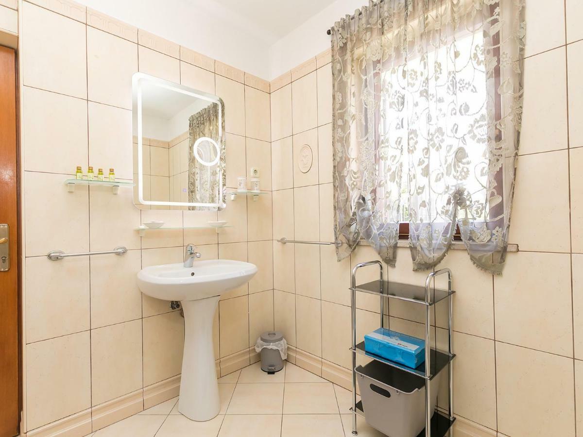 Apartments Nada Врсар Экстерьер фото