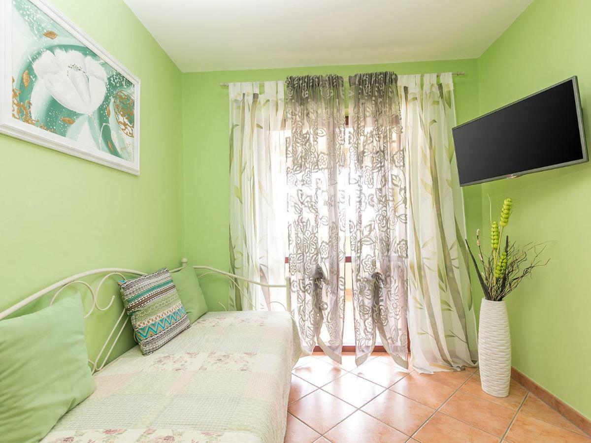 Apartments Nada Врсар Экстерьер фото