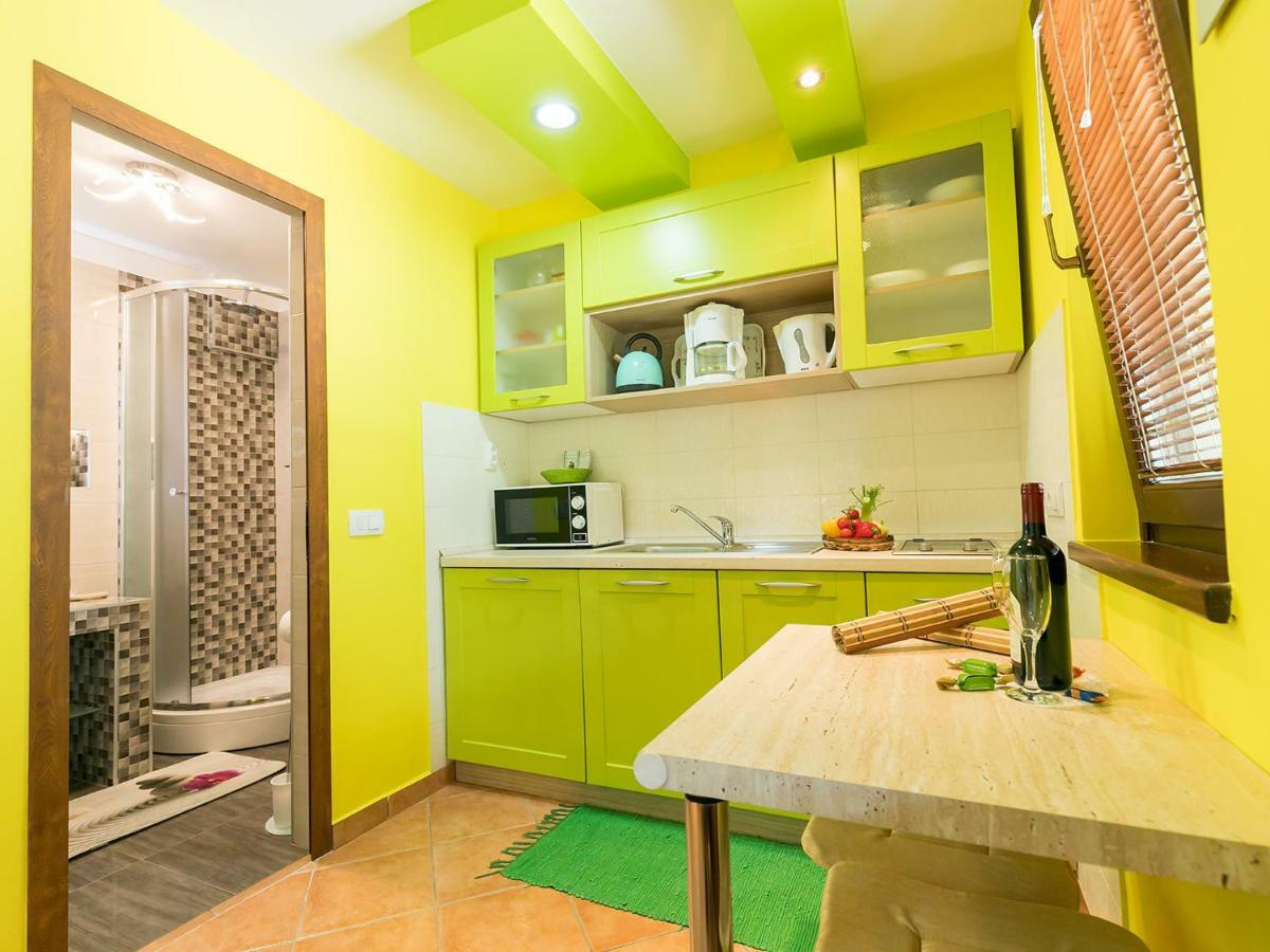 Apartments Nada Врсар Экстерьер фото