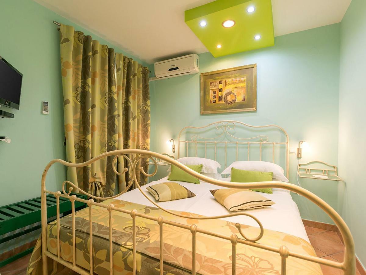 Apartments Nada Врсар Экстерьер фото