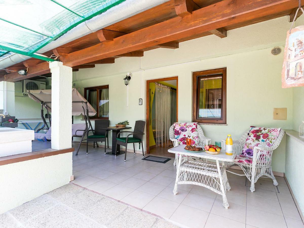 Apartments Nada Врсар Экстерьер фото