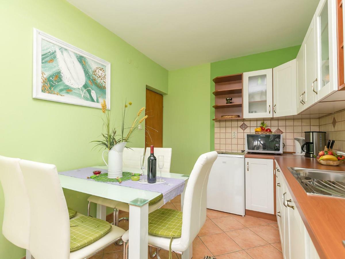 Apartments Nada Врсар Экстерьер фото