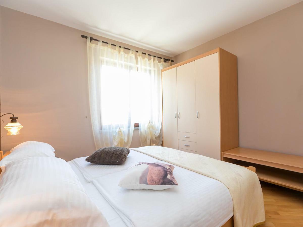 Apartments Nada Врсар Экстерьер фото